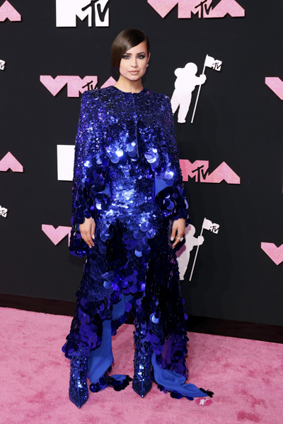 SOFIA CARSON