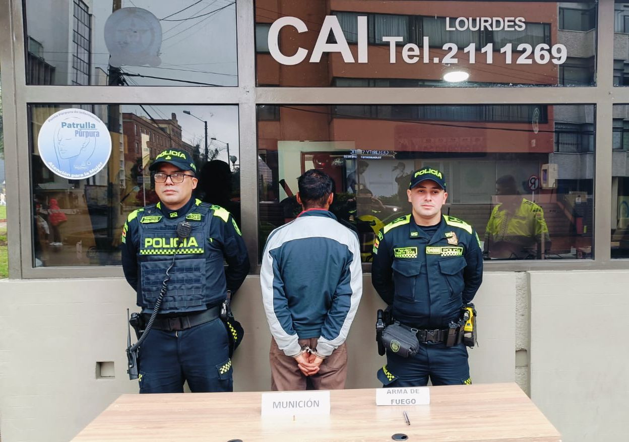 El hombre fue puesto a disposición de la Fiscalía, quien determinarán su judicialización.