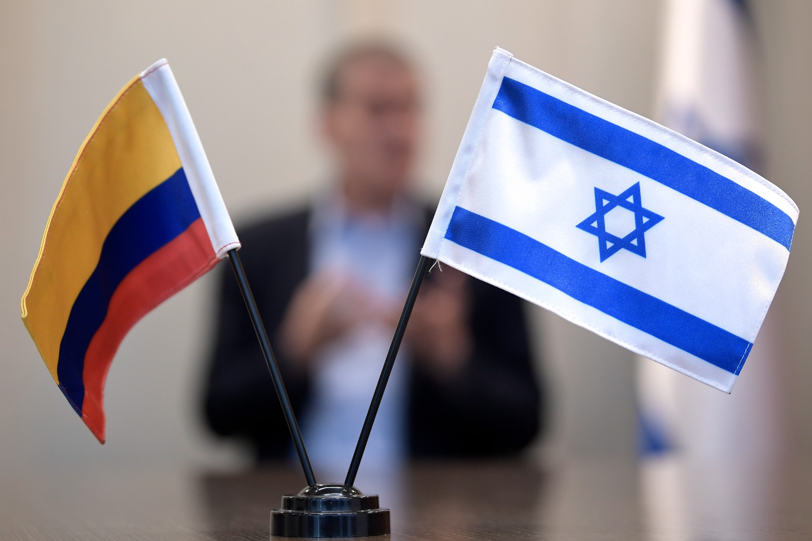 Algunos hechos históricos sugieren una interconexión entre Colombia e Israel que ayudan a entender por qué el genocidio en Gaza ha despertado  un intenso debate en nuestro país.