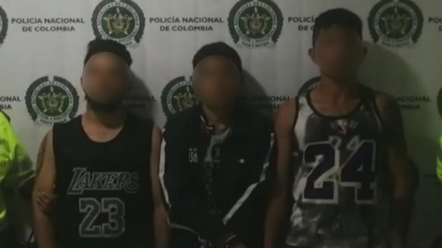 Los capturaron portando armas y droga, pero un juez de Bogotá los dejó en libertad