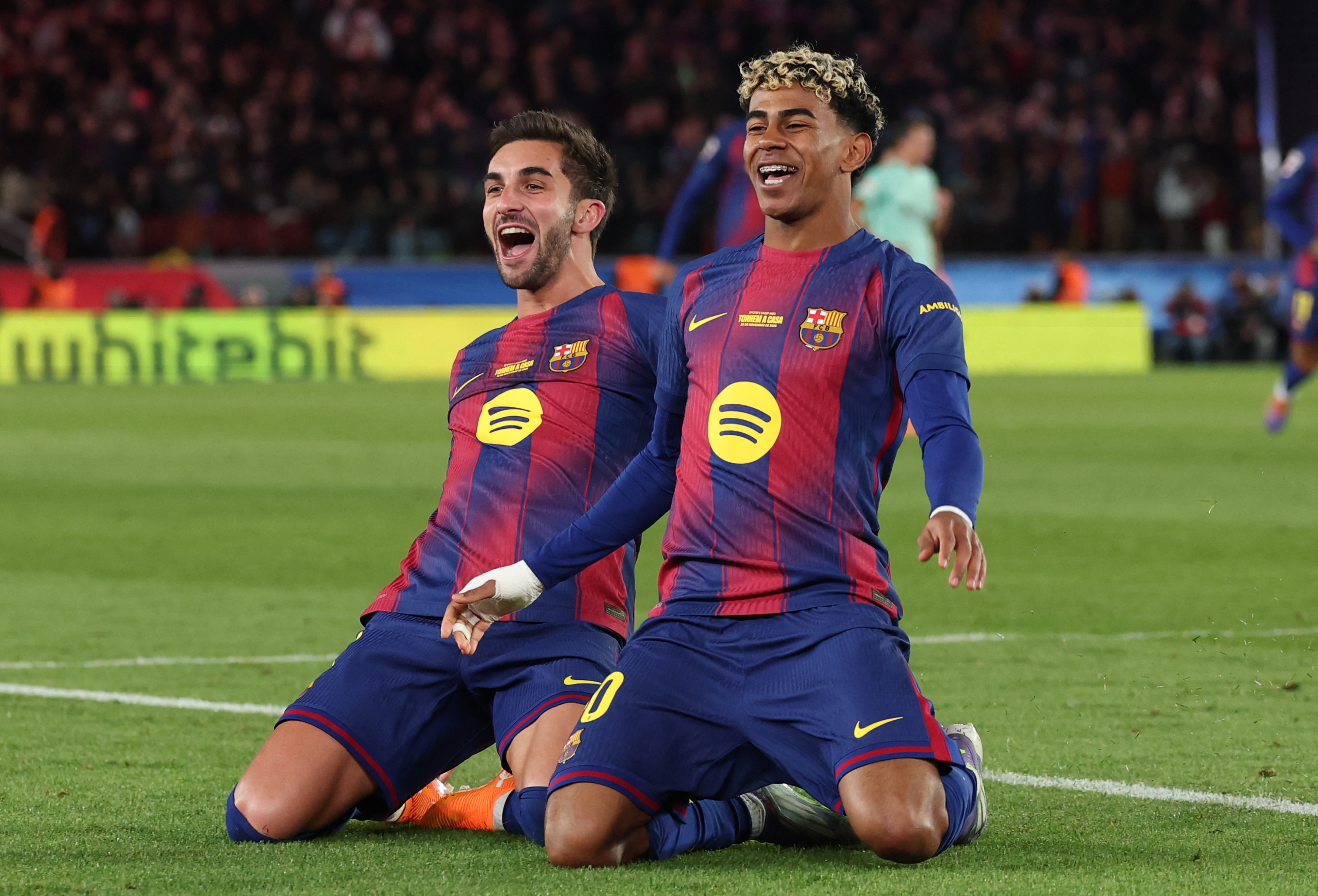 Así fue el regreso de Barcelona al Camp Nou: goleada, fuegos artificiales y emoción blaugrana