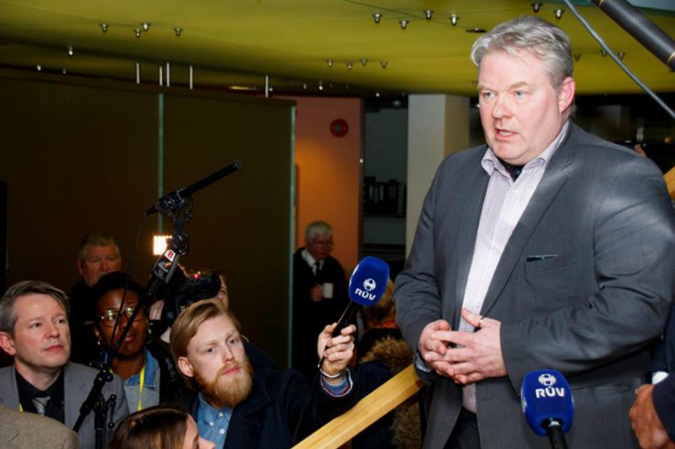 Ministro de Agricultura asume como jefe de gobierno de Islandia