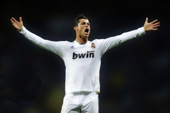 Cristiano: «Lo importante es ganar los próximos partidos, no mi renovación»
