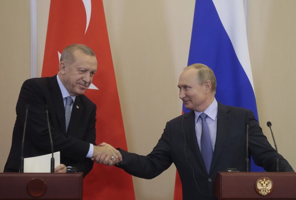 Histórico acuerdo entre Rusia y Turquía sobre control de la frontera siria