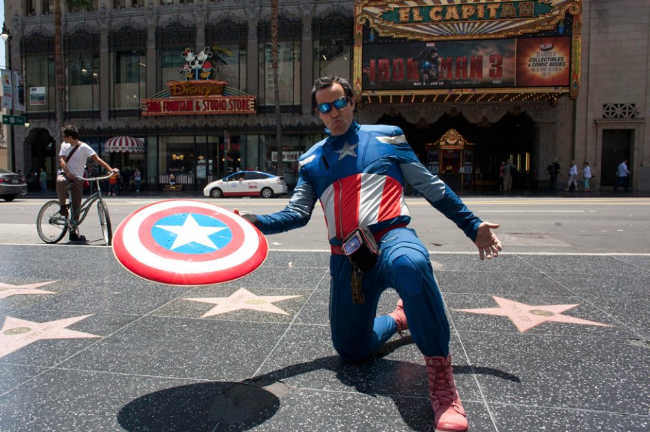 Superhéroes pelean por un espacio en Hollywood