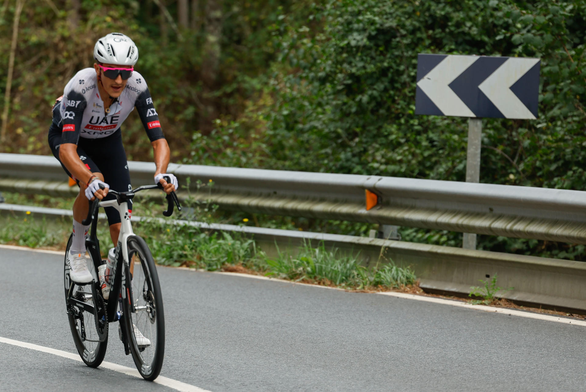 El UAE sigue imparable: Marc Soler ganó la etapa 14 de la Vuelta a España