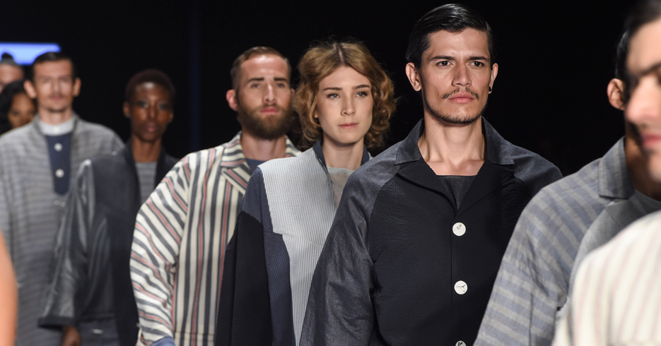 Las propuestas no convencionales de Etxeberría en el Bogotá Fashion Week