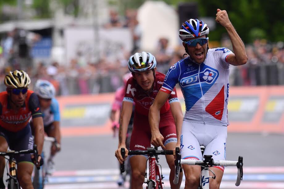 Nairo sigue como líder del Giro; Pinot se quedó con la etapa 20