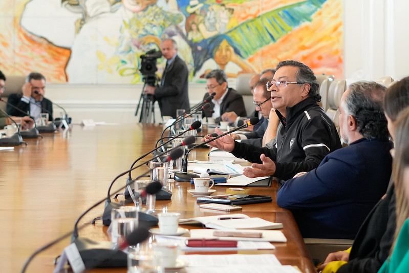 Cambio de planes con el consejo de ministros: será únicamente por canales públicos