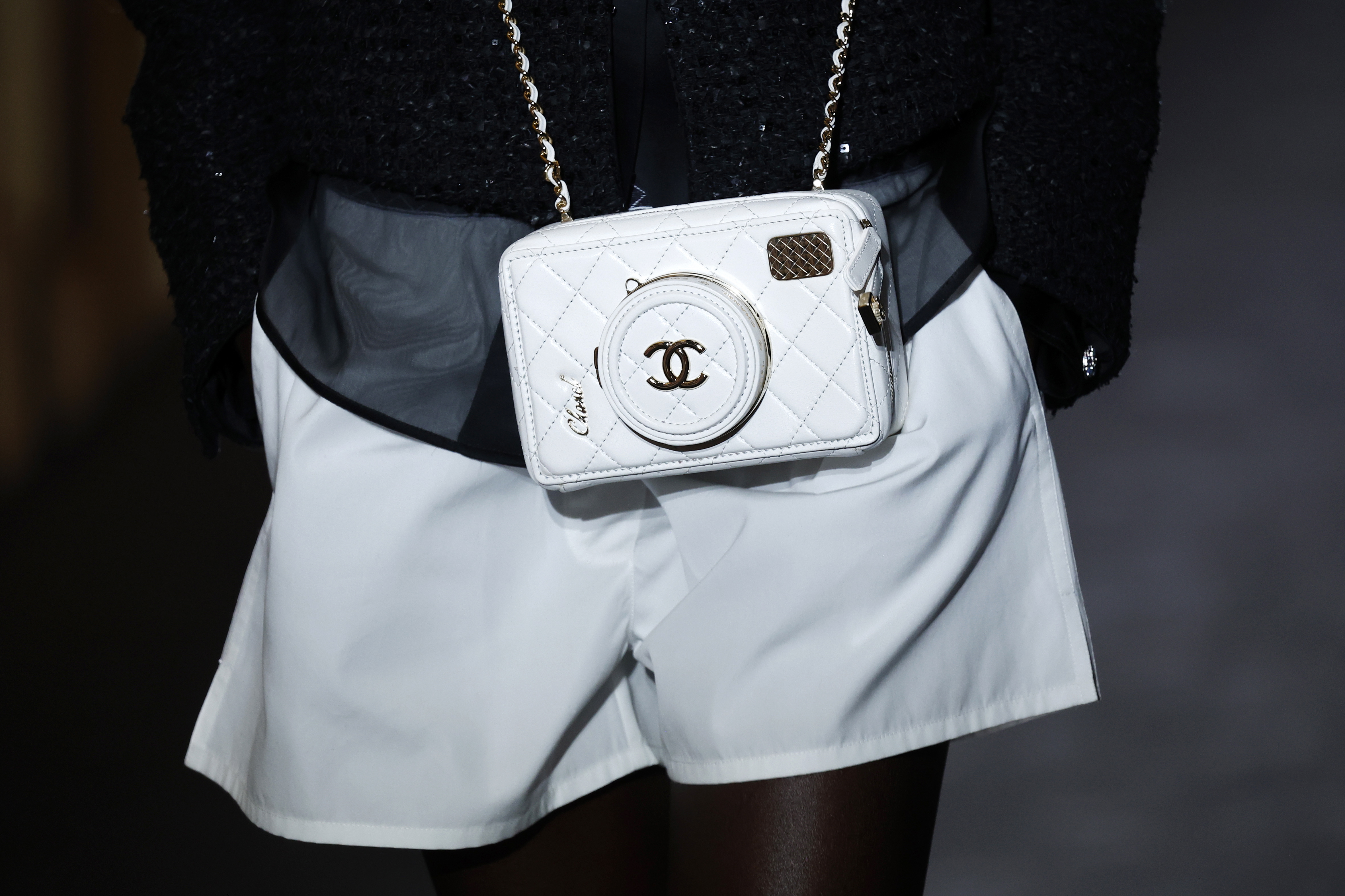 Chanel sube precios en China: ¿se desaceleró la demanda de artículos de lujo?