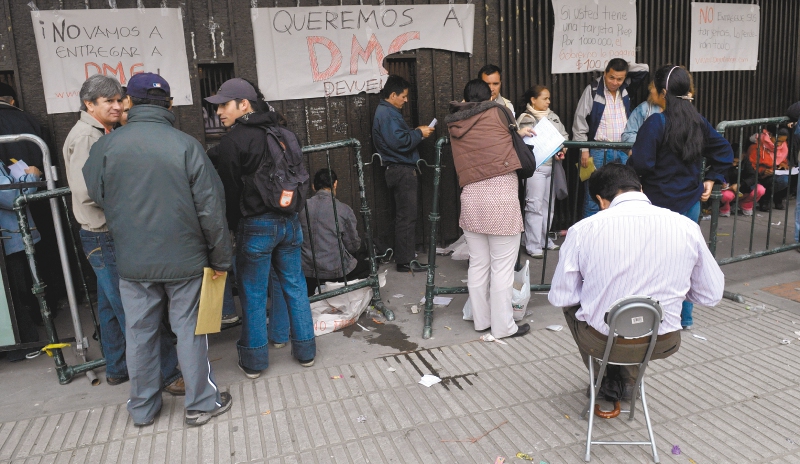 Víctimas de DMG piden millonaria indemnización a Supersociedades
