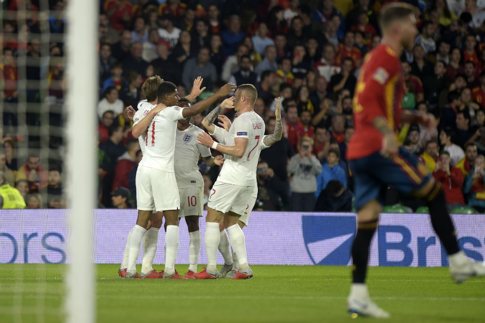 Inglaterra venció a España en Sevilla