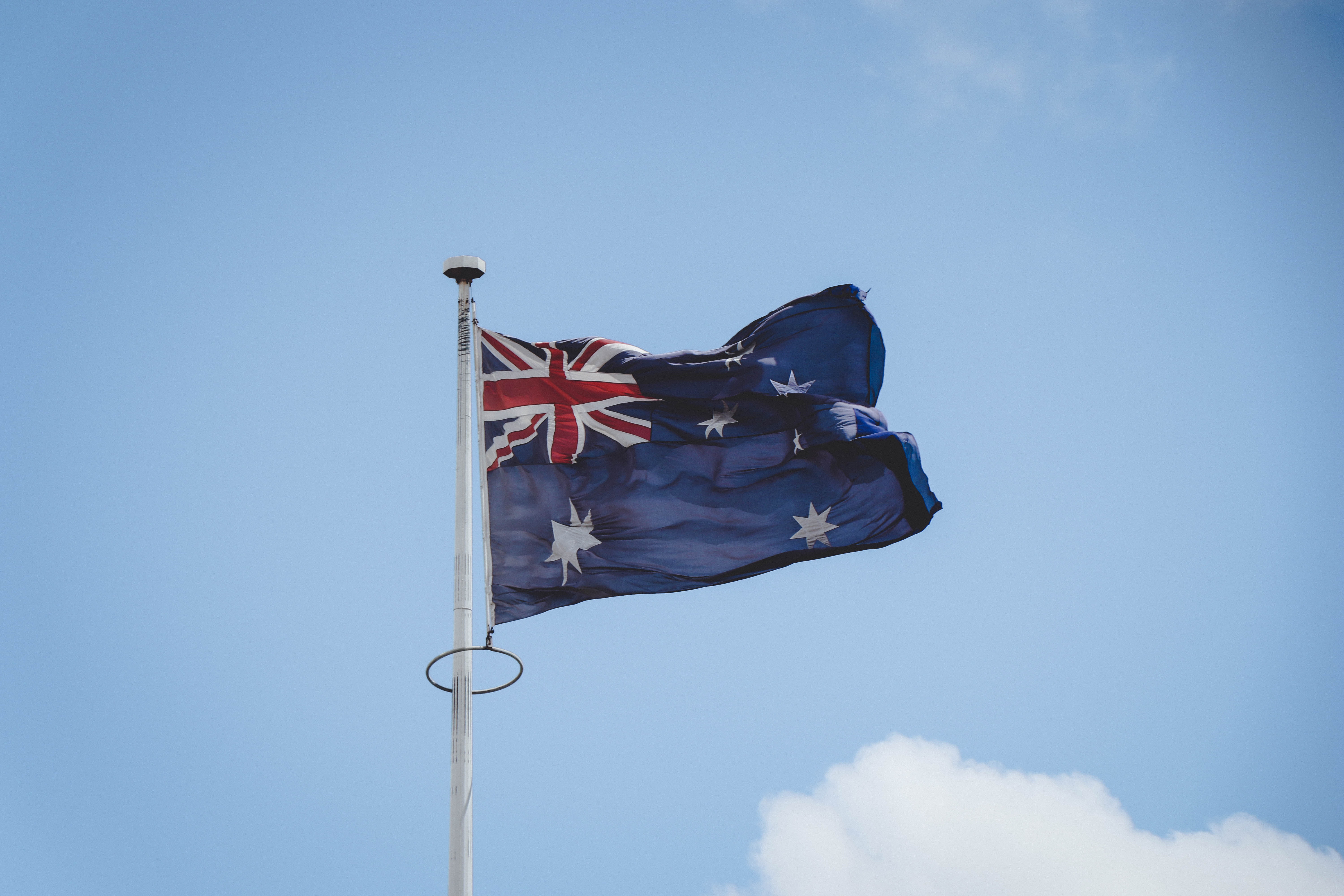 Australia castiga con cárcel a todo aquel que haga el saludo nazi en público