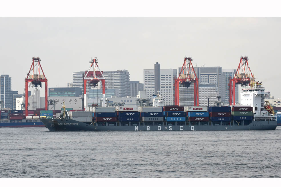 Japón sufre caída de 6,8% en su PIB