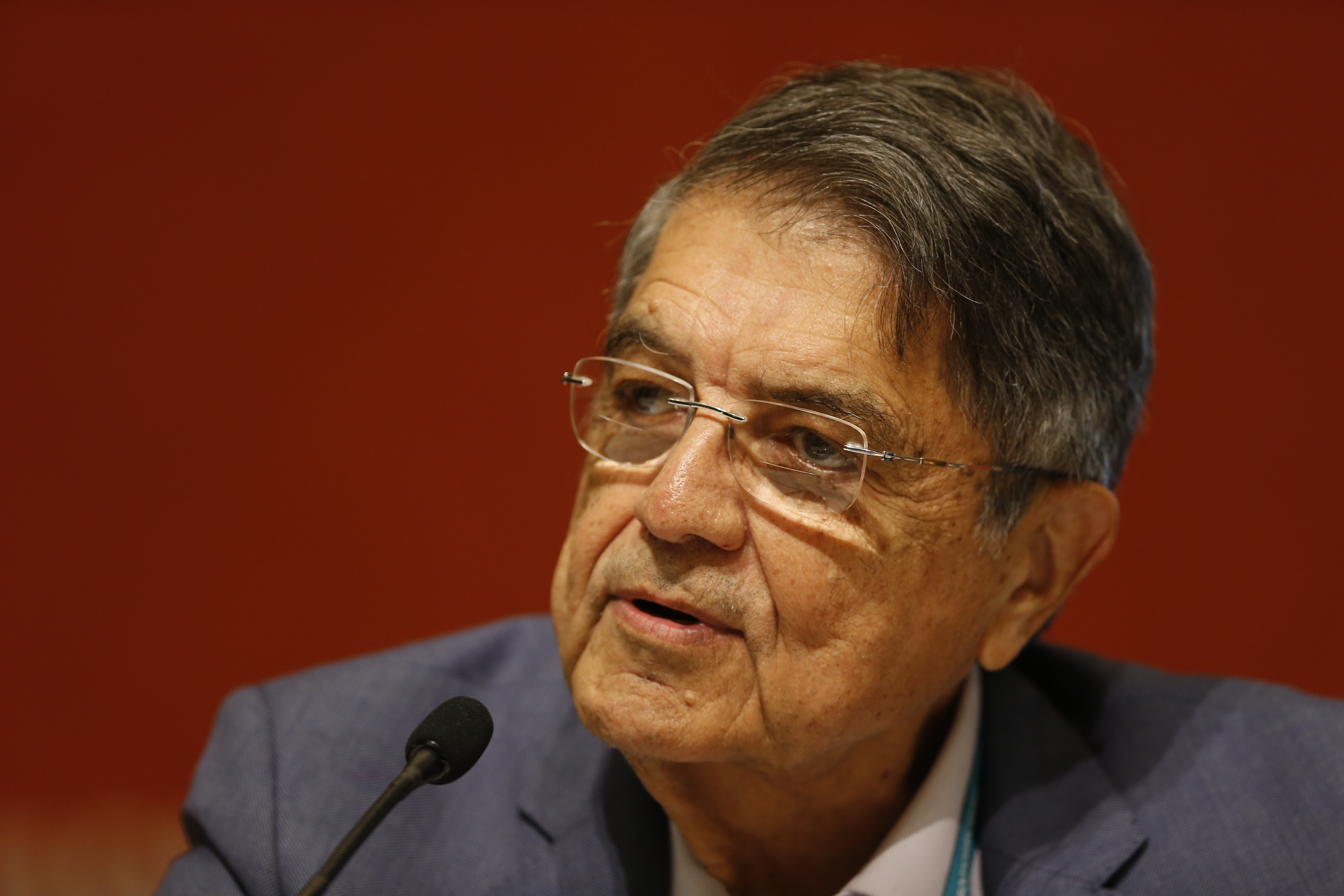 Escritor nicaragüense Sergio Ramírez, “honrado de tener a Ecuador por patria”