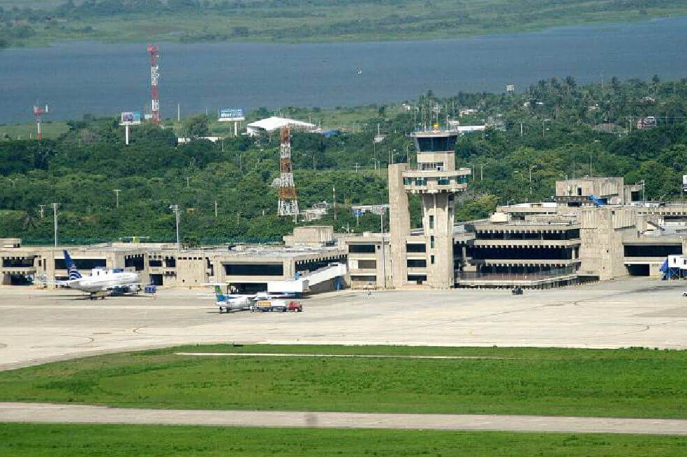 Gobernador del Atlántico solicita a la ANI cielo raso en obras del Aeropuerto Ernesto Cortissoz