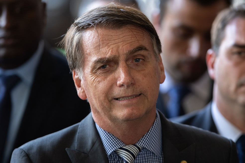 Bolsonaro comparó mantener indígenas en reservas con animales en el zoológico