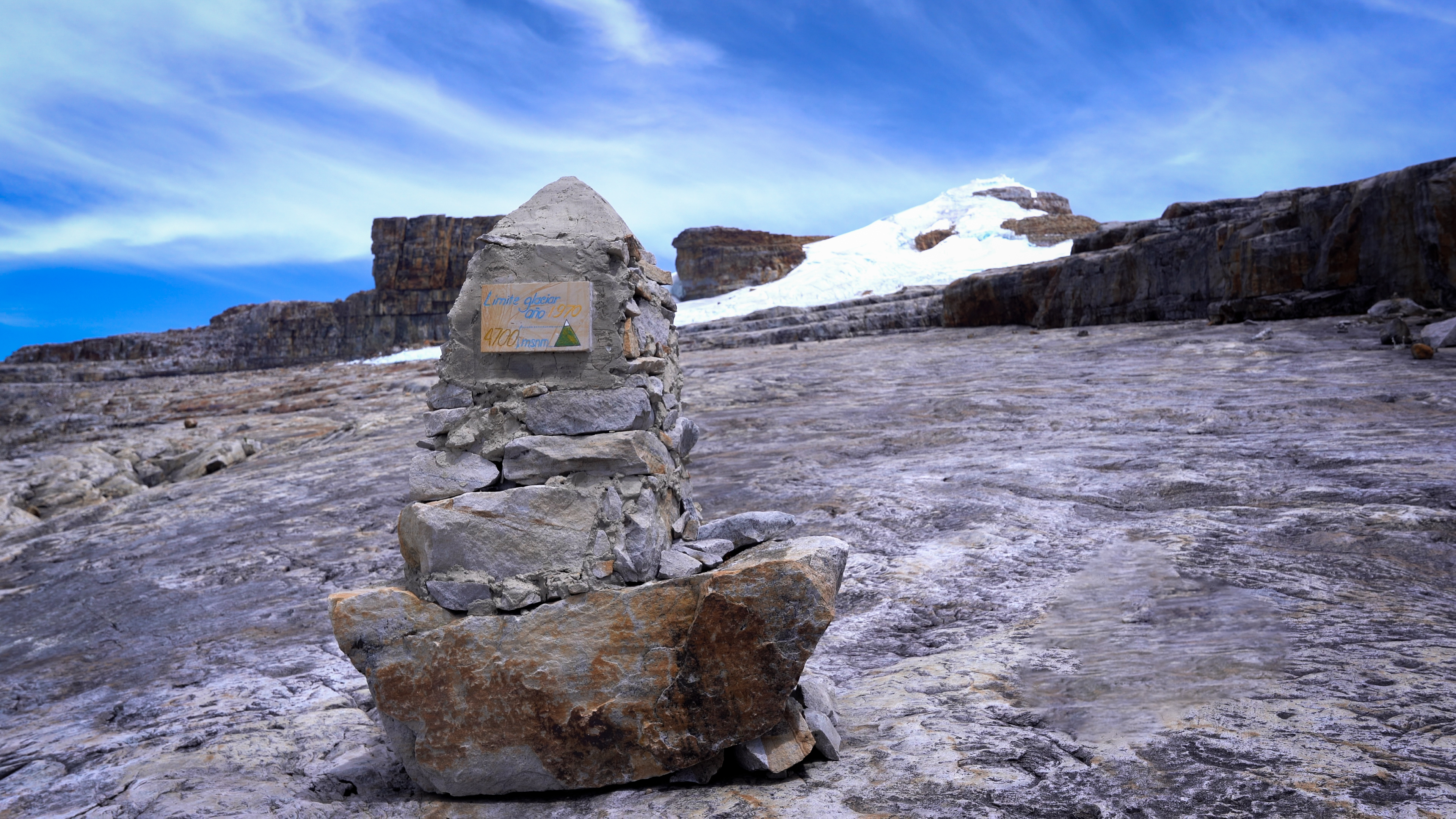 Placa del 'sendero del cambio climático' en la Sierra Nevada de El Cocuy o Güicán.