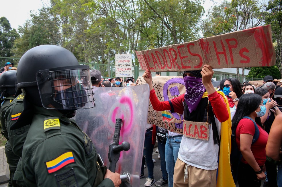 A juicio policías que retuvieron a menor que se quitó la vida en el paro nacional