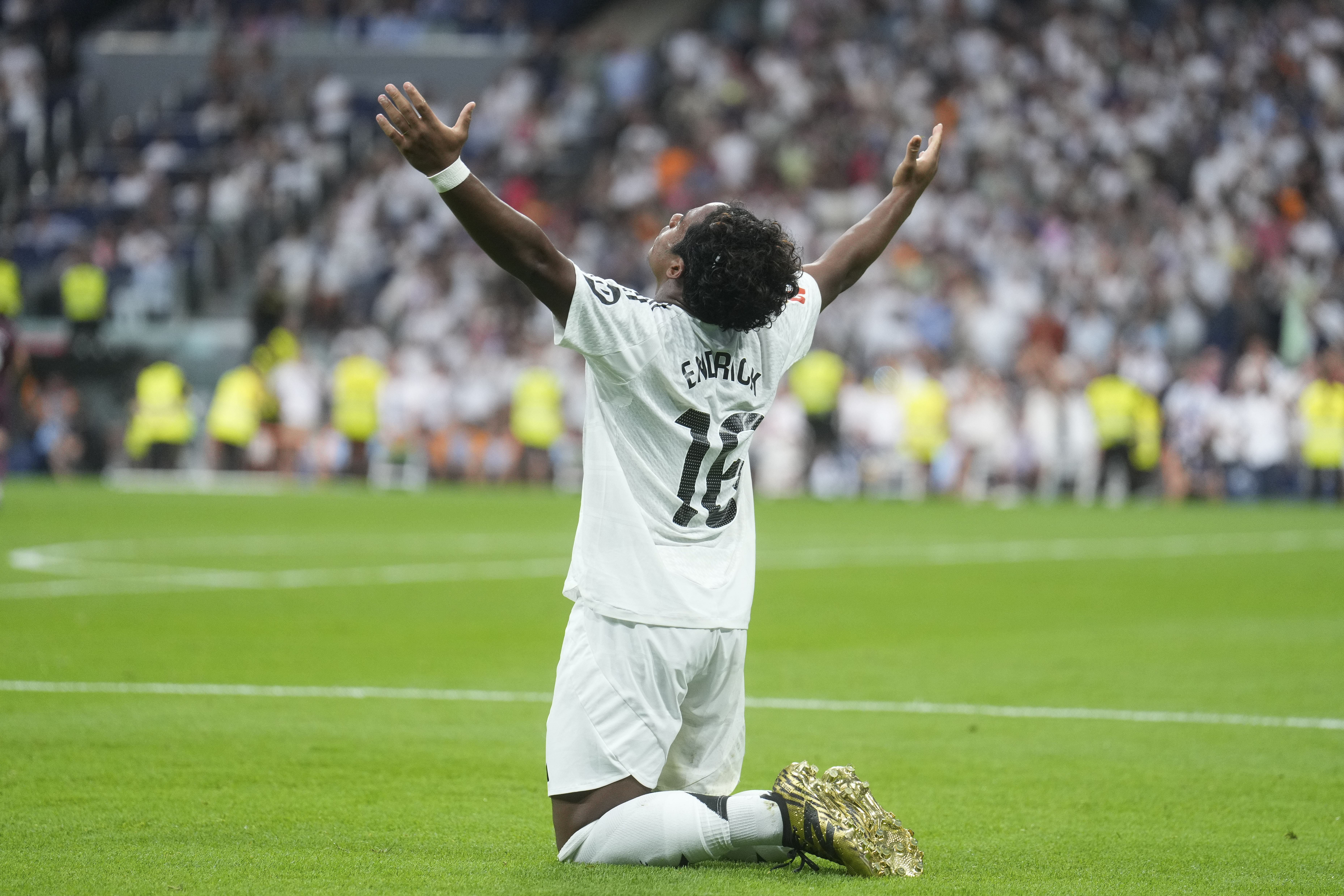 Endrick hizo su primer gol con Real Madrid y, con 18 años, rompió récord en España