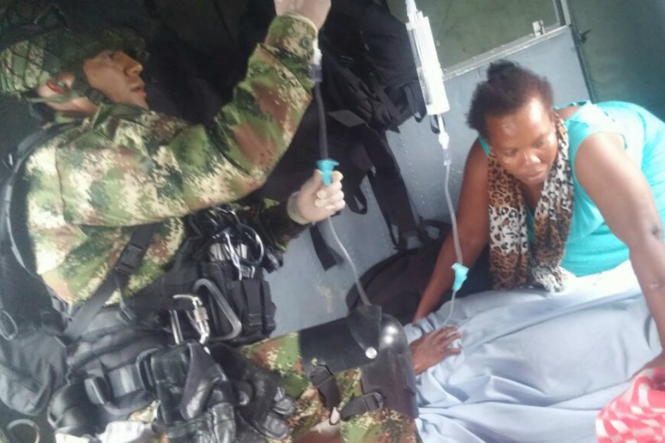 En misión aeromédica del Ejército es atendida una mujer en Nariño