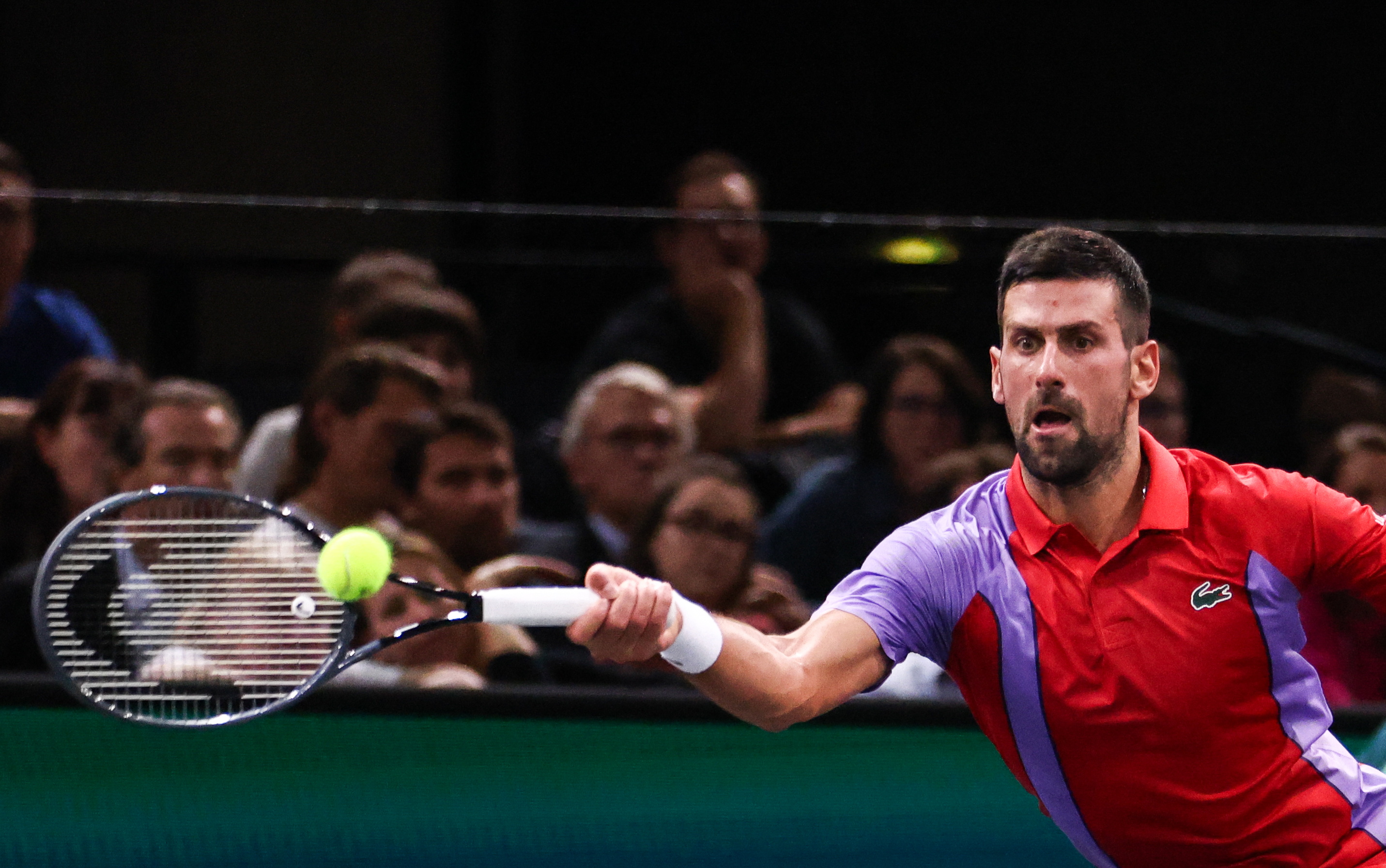 Paris (France), 01/11/2023.- Novak Djokovic of Serbia in action during his second round match against Tomas Martin Etcheverry of Argentina at the Paris Masters tennis tournament in Paris, France, 01 November 2023. (Tenis, Francia) EFE/EPA/Mohammed Badra