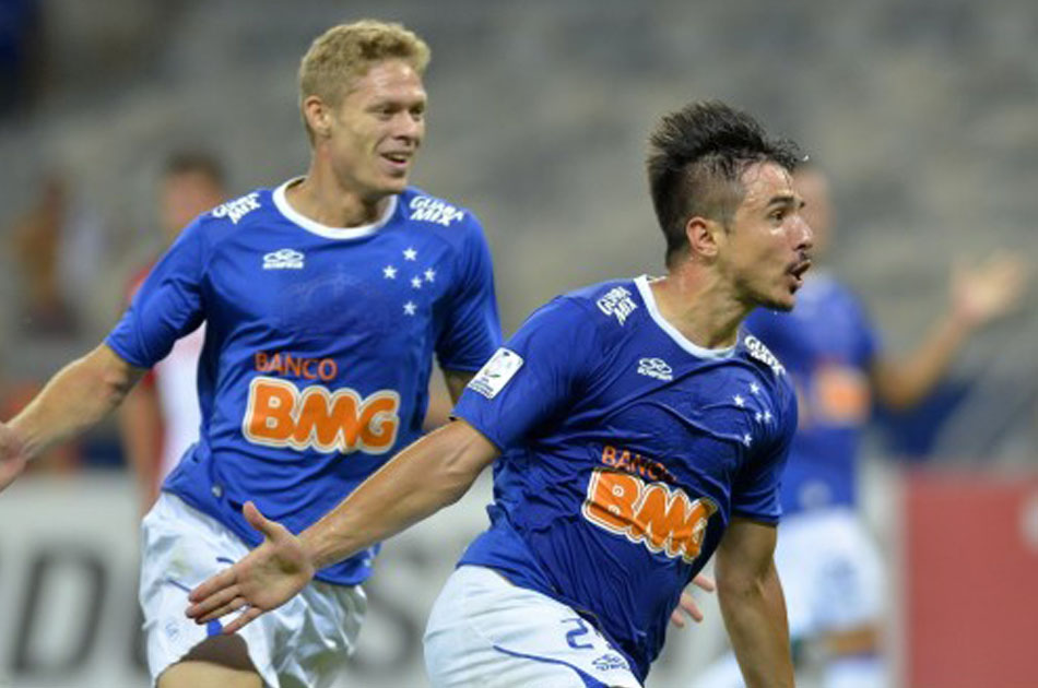 Cruzeiro remontó y se consolidó en la cima del ‘Brasileirao’
