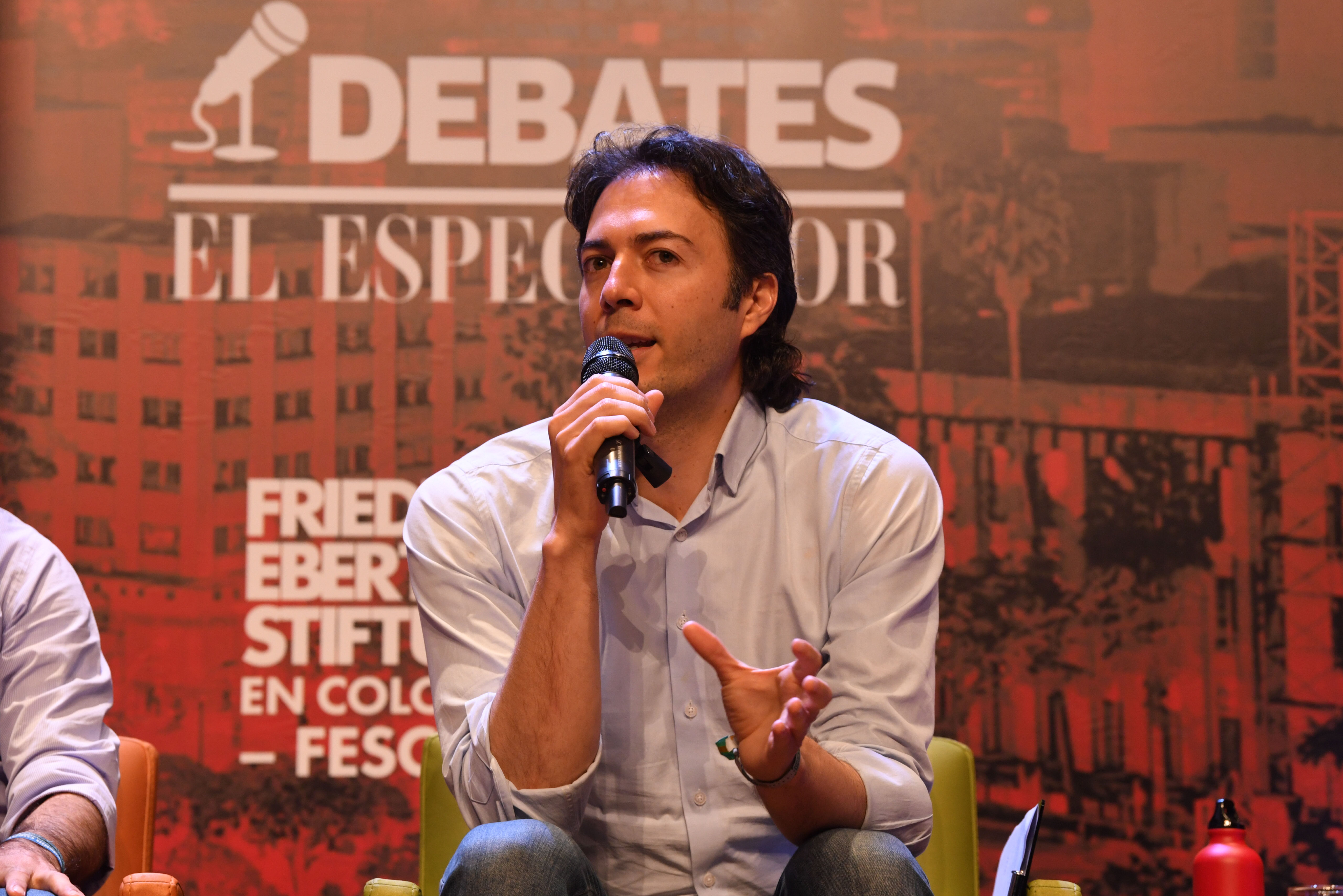 Candidato a la alcaldía de Medellín durante el debate de El Espectador