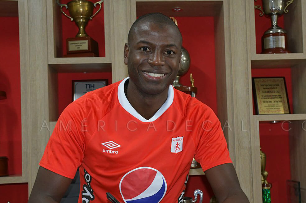 Adrián Ramos regresa al América