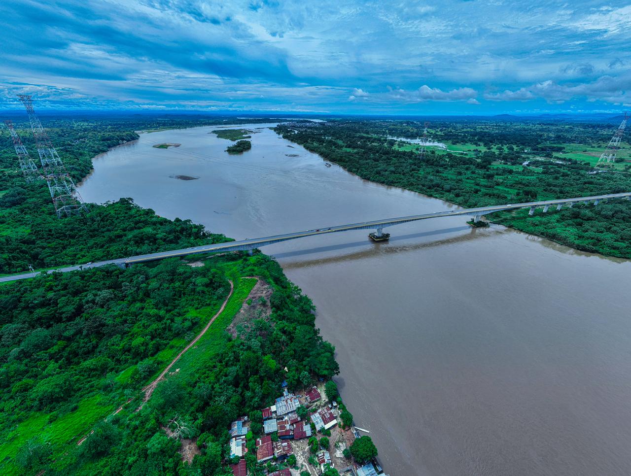 Autopista del Río Magdalena entra en operación: así conecta Antioquia y el Caribe