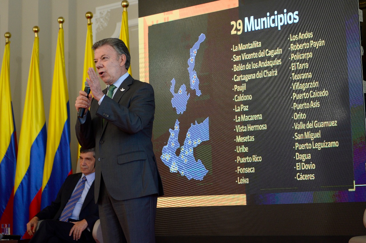 En marcha convenios para construir vías terciarias en regiones afectadas por el conflicto