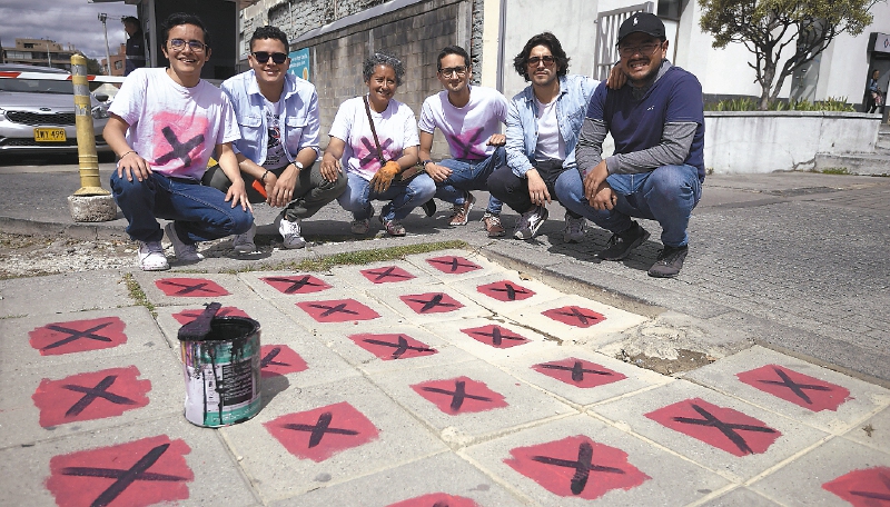 Algunos de los voluntarios de Empecemos Colombia.