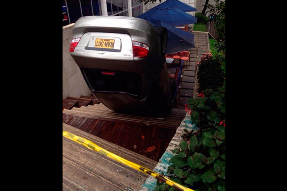 Grave accidente de tránsito en la U. Javeriana por fortuna no dejó heridos