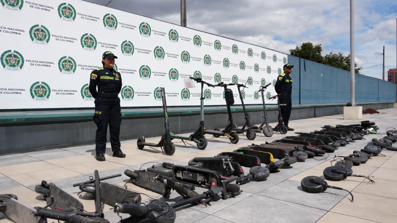 Intervienen desguazaderos de patinetas eléctricas en el centro de Bogotá