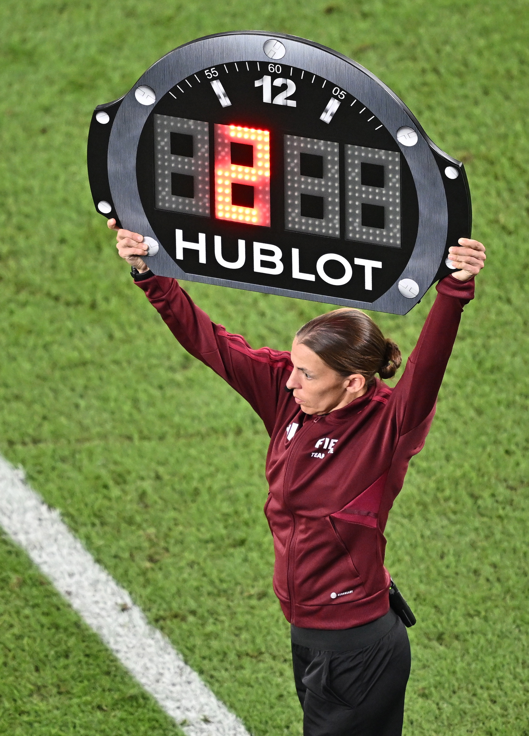 Doha (Qatar), 24/11/2022.- Fourth official Stephanie Frappart of France reacts during the during the FIFA World Cup 2022 group H soccer match between Portugal and Ghana at Stadium 947 in Doha, Qatar, 24 November 2022. (Mundial de Fútbol, Francia, Catar) EFE/EPA/Noushad Thekkayil