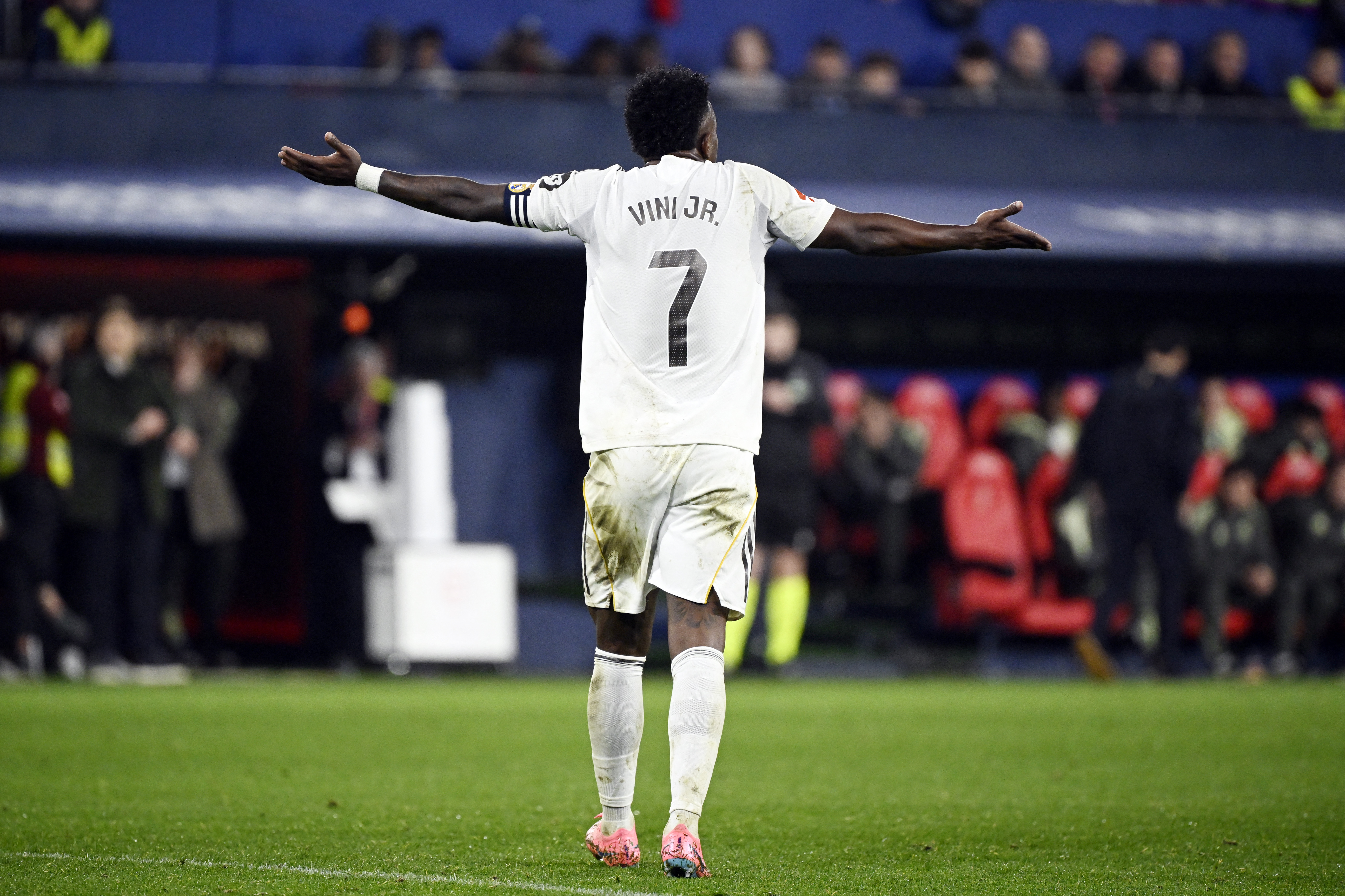 Real Madrid pierde antes de la Champions y le da una mano a Barcelona en LaLiga