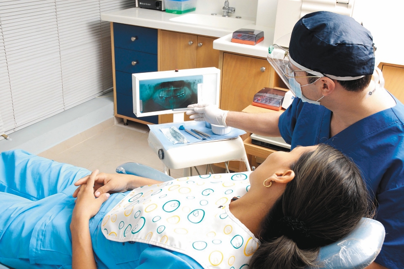 Dolor dental persistente o inflamación pueden ser señales de una infección que podría afectar más que tu boca.