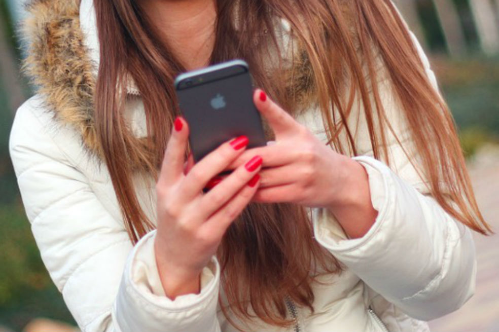 Chile pone en marcha semáforos para los adictos a los smartphones