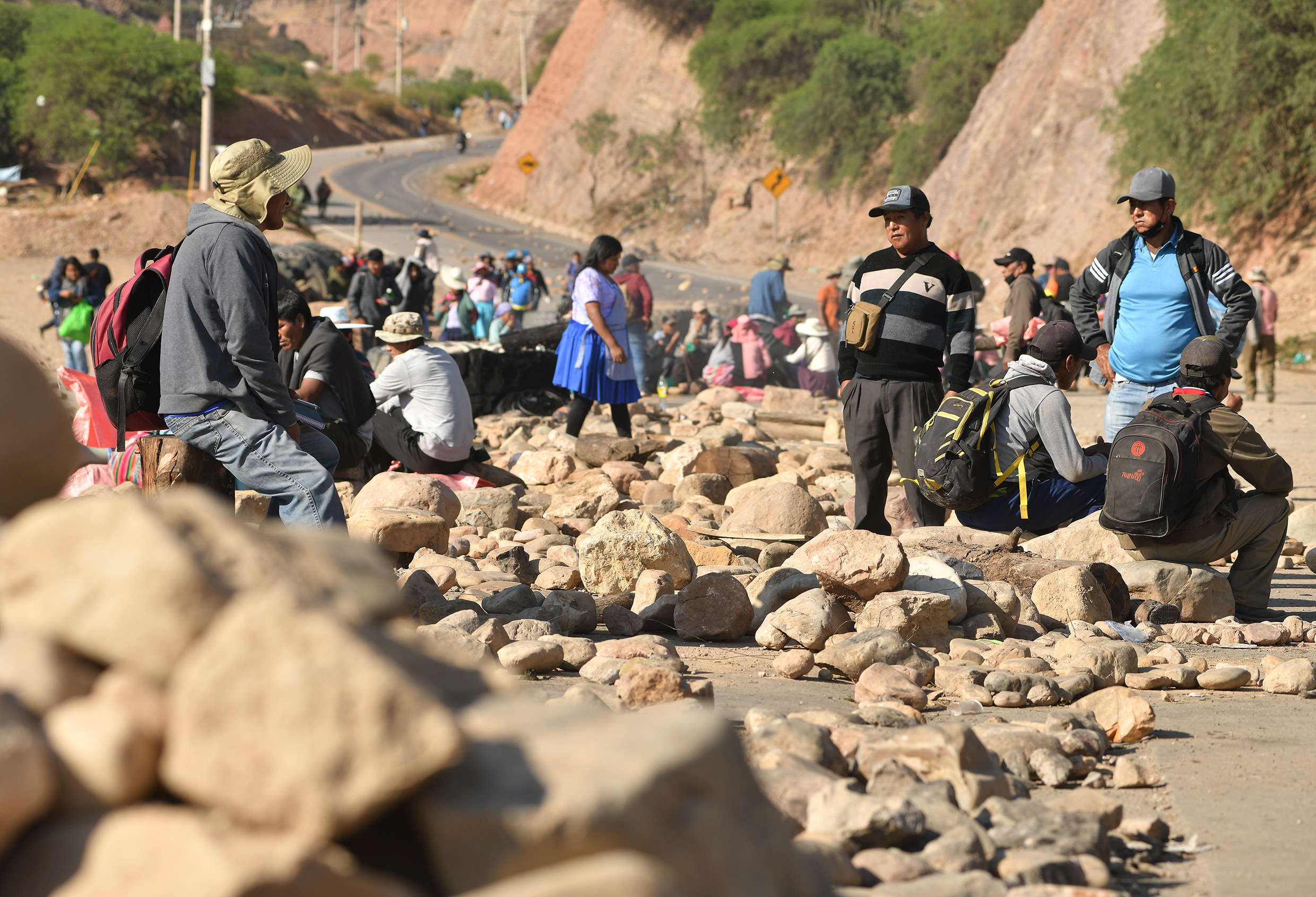 Bloqueos en Bolivia: campesinos buscan evitar arresto de Evo Morales, ¿qué hizo?