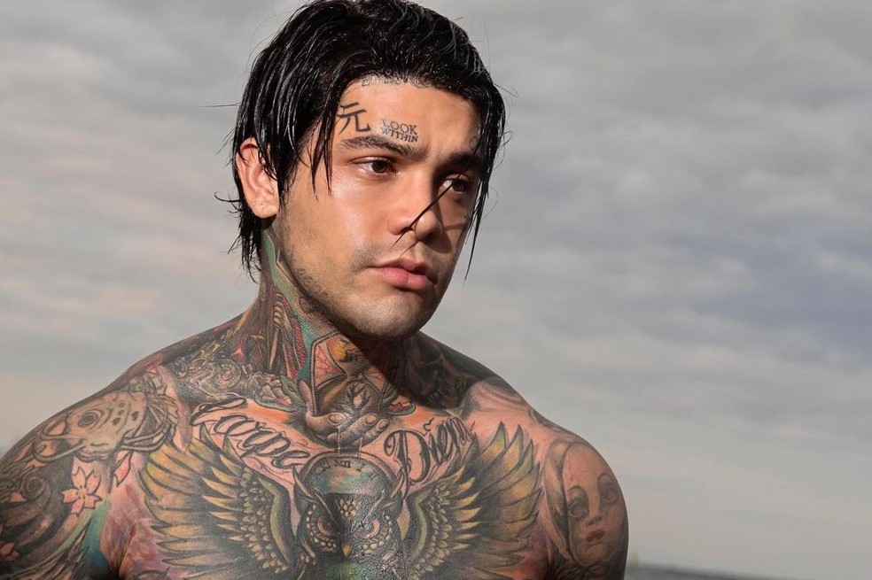 El influencer antioqueño Yeferson Cossio reconoció que duele más quitárselos que hacérselos. Conoce la importante razón por la que tomó esta decisión.