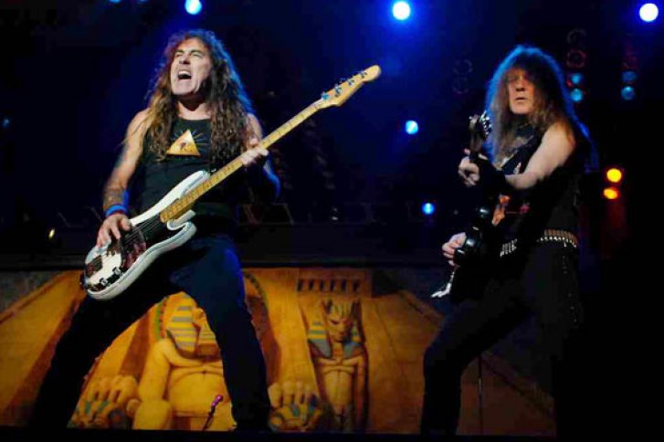Salvadoreños donan sangre a cambio de una entrada al concierto de Iron Maiden