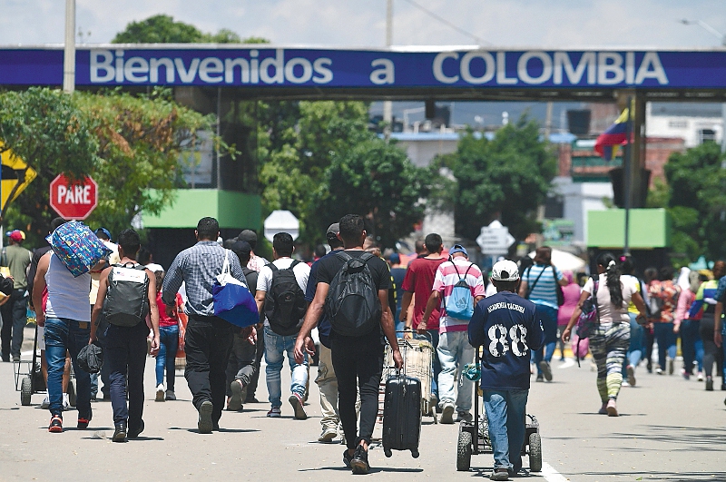 Maduro anunció apertura de frontera con Colombia para autos particulares desde 2023