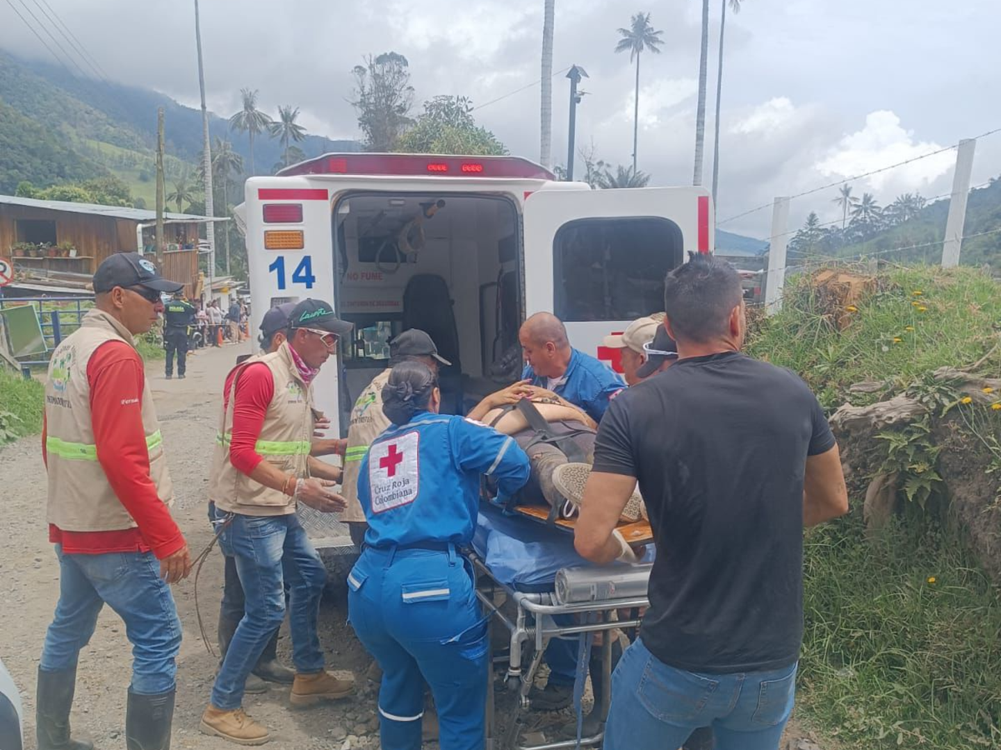Vehículo fuera de control arrolló a tres peatones en la vía Salento-Valle de Cocora