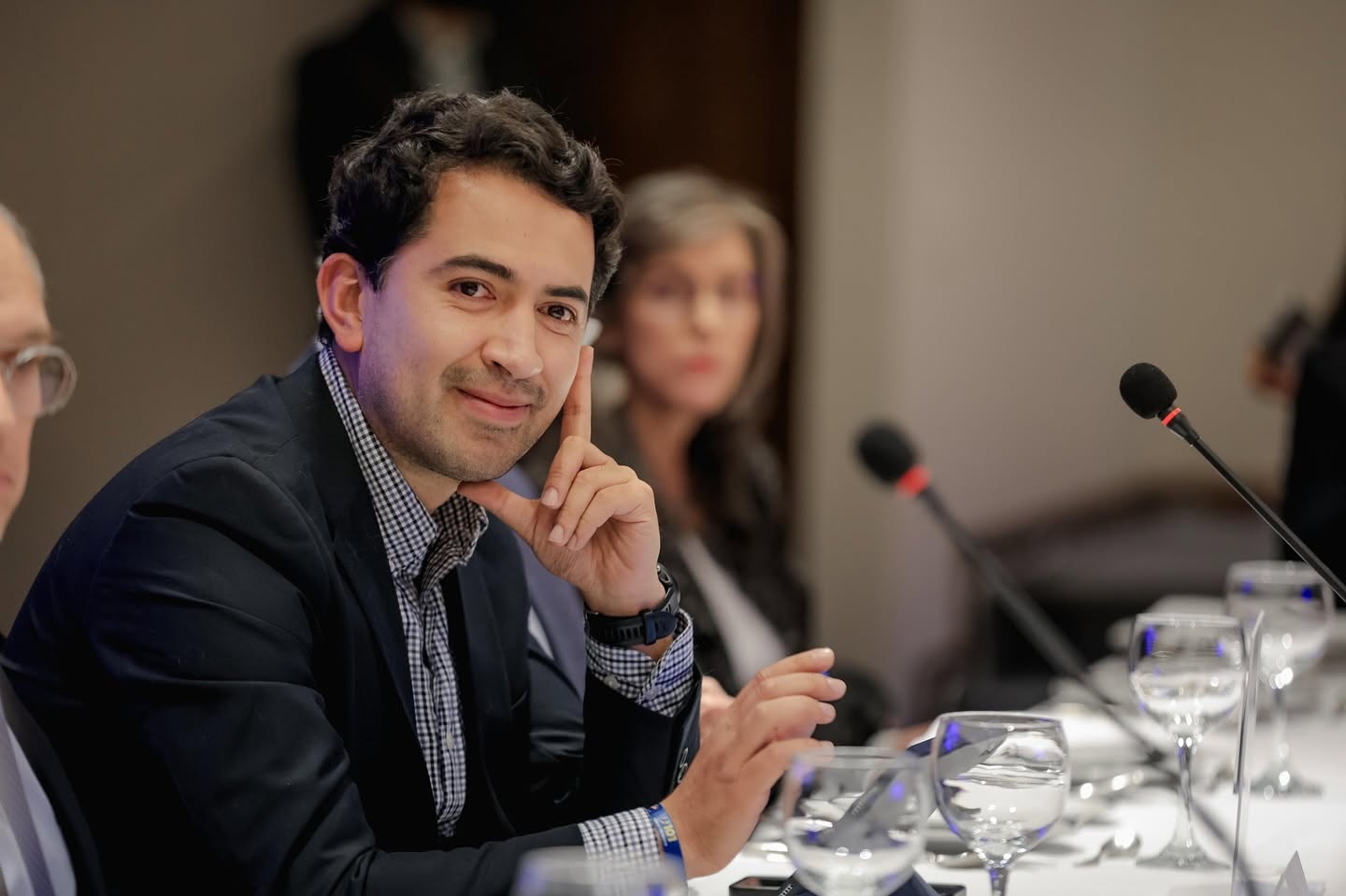 Se mueve puja por la Cámara: Briceño no acepta esquema y cambiarían jefatura administrativa