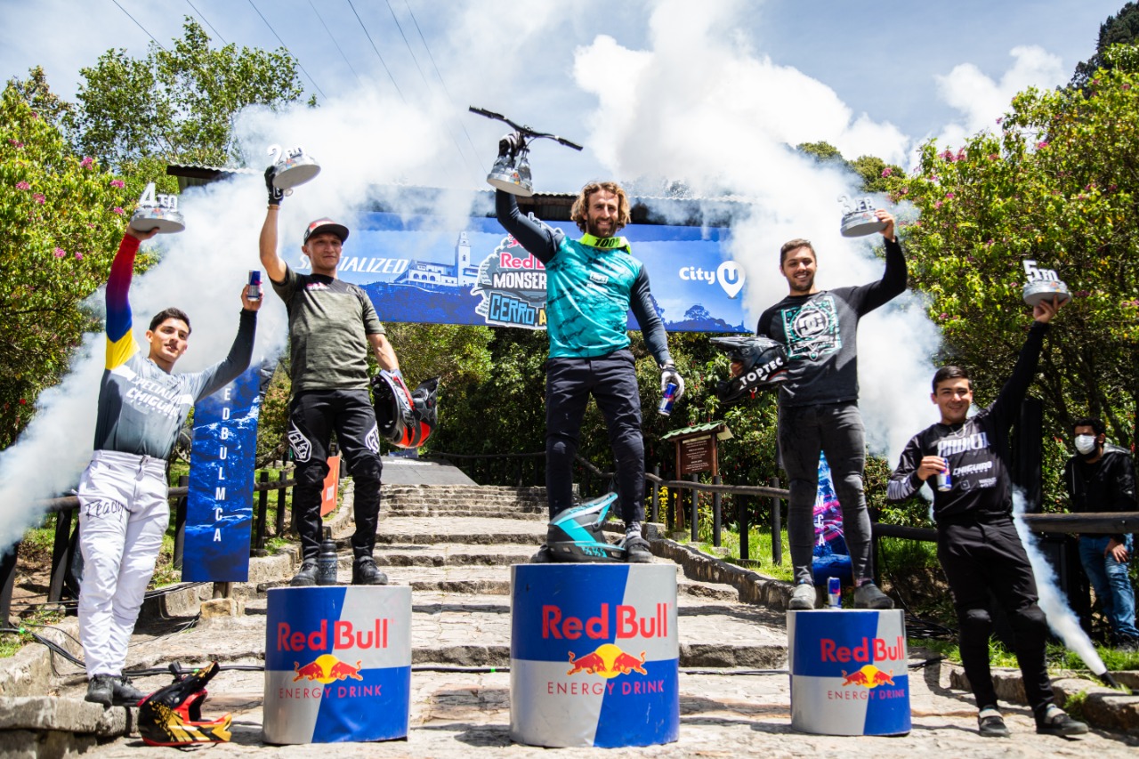 Francés Adrien Loron ganó carrera de downhill urbano en Monserrate