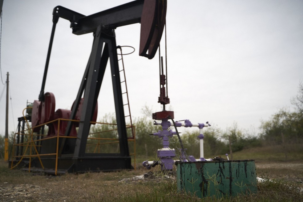 OPEP+ considerará recorte de producción de más de 1 millón de barriles