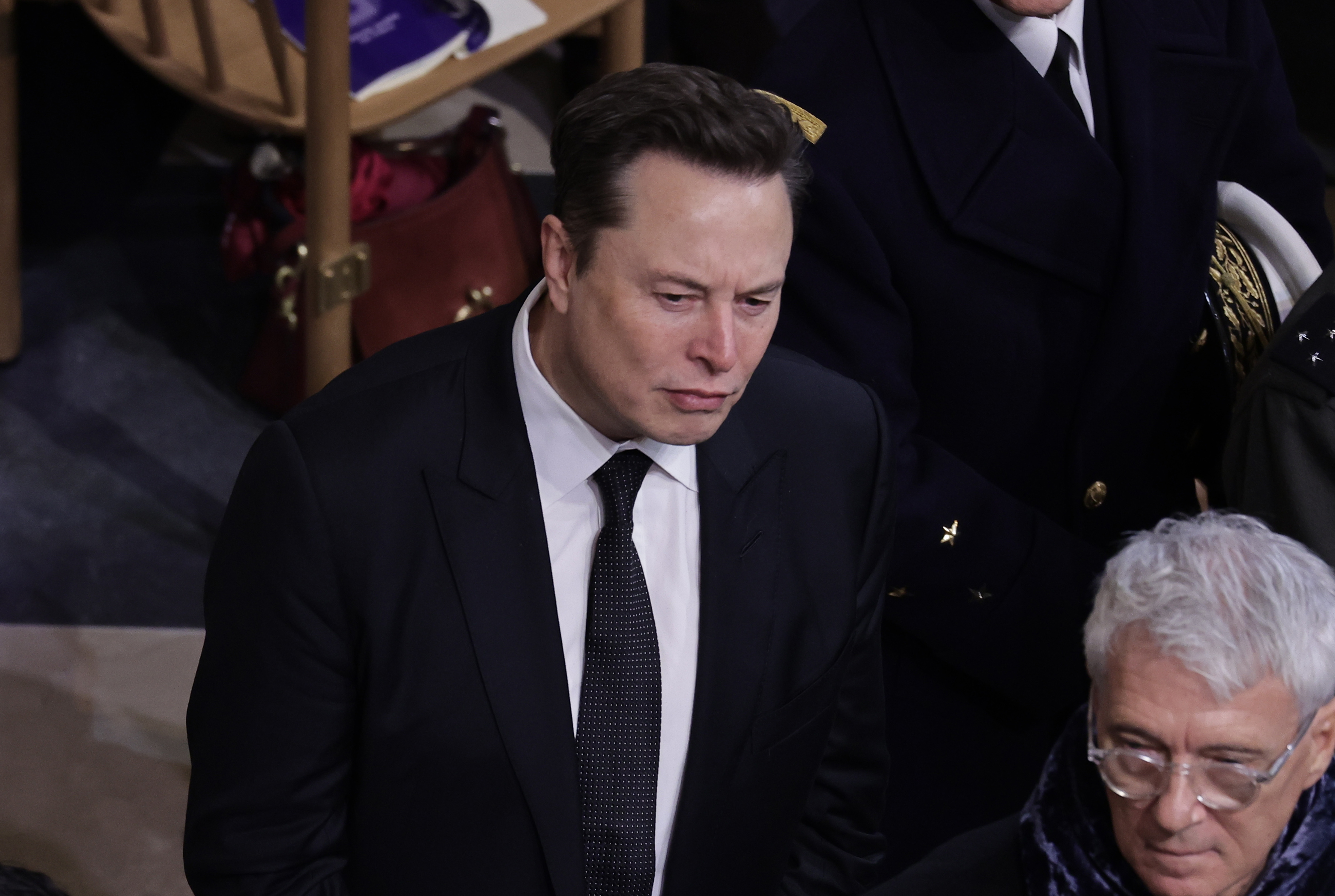 ¿Por qué Musk no deja de postear sobre bandas de engaño pederasta en Reino Unido?