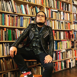 El escritor Henry Alexander Gómez gana el Premio de Poesía Miguel Hernández