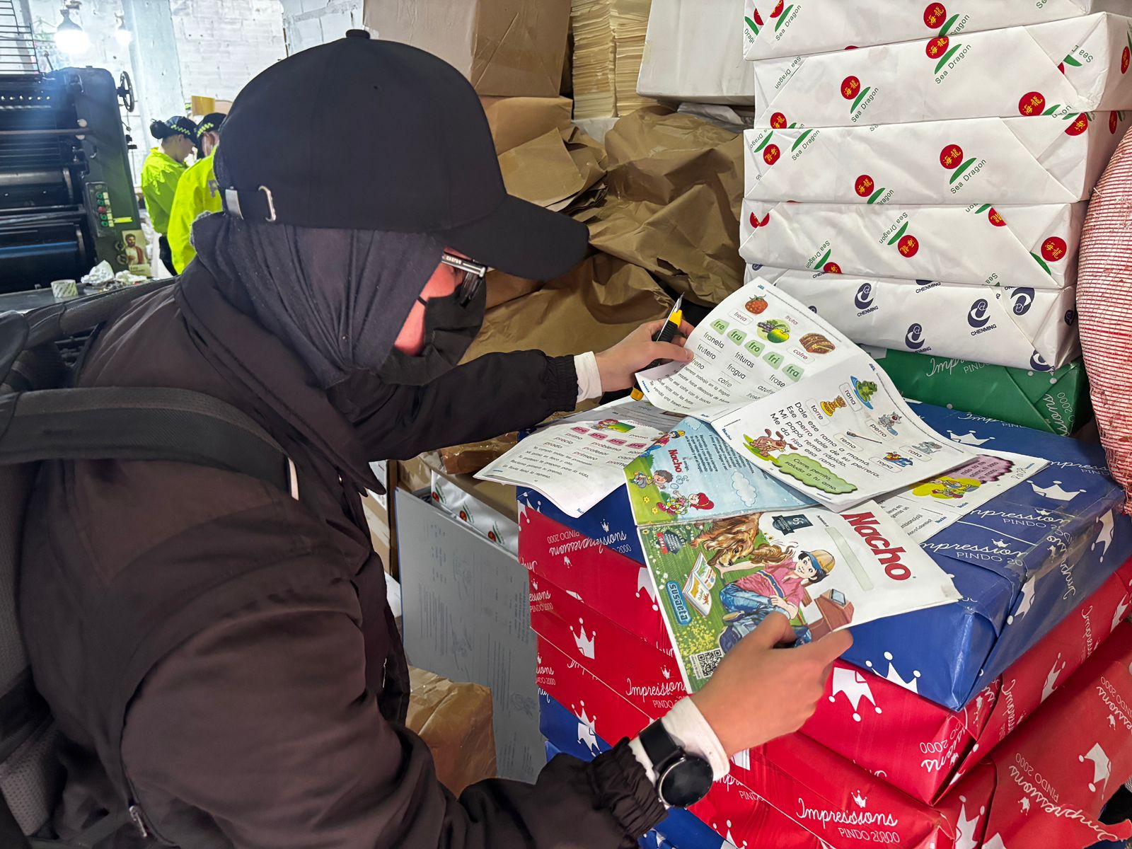 Autoridades incautan más de 5.000 libros piratas en Bogotá