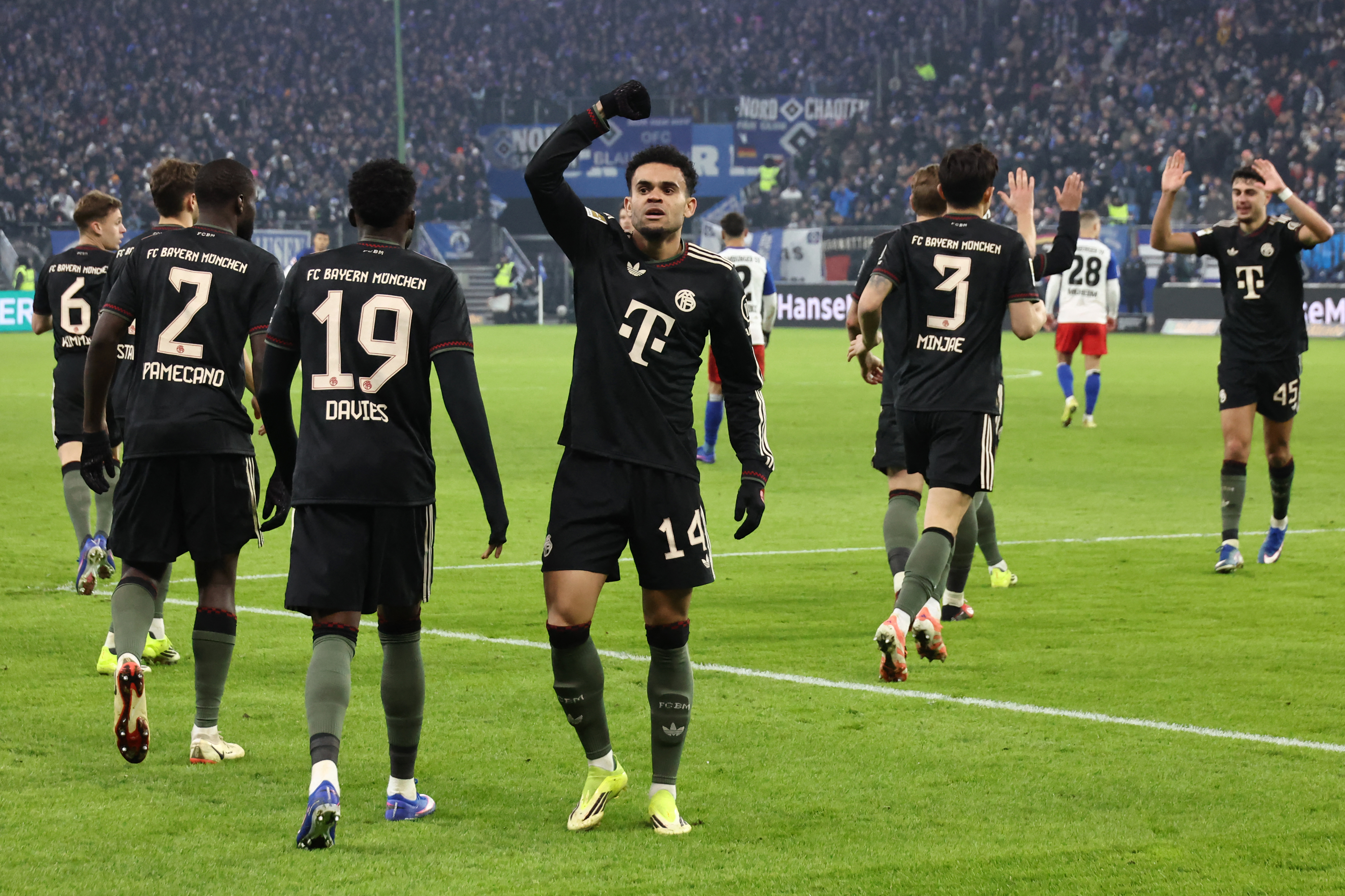 Luis Díaz entró en el segundo tiempo con Bayern Múnich y marcó en la primera jugada: video